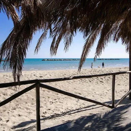 Apartment Dimora Fronte Mare Wi-fi 7 Posti Parcheggio